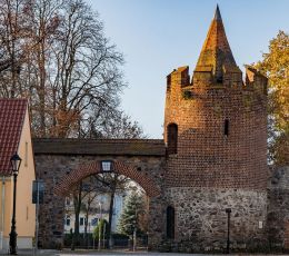 beeskow_stadtmauer.jpg